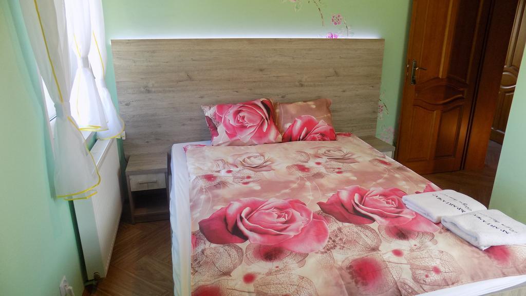Roza Wiatrow Apartment Grzybowo  Exterior foto